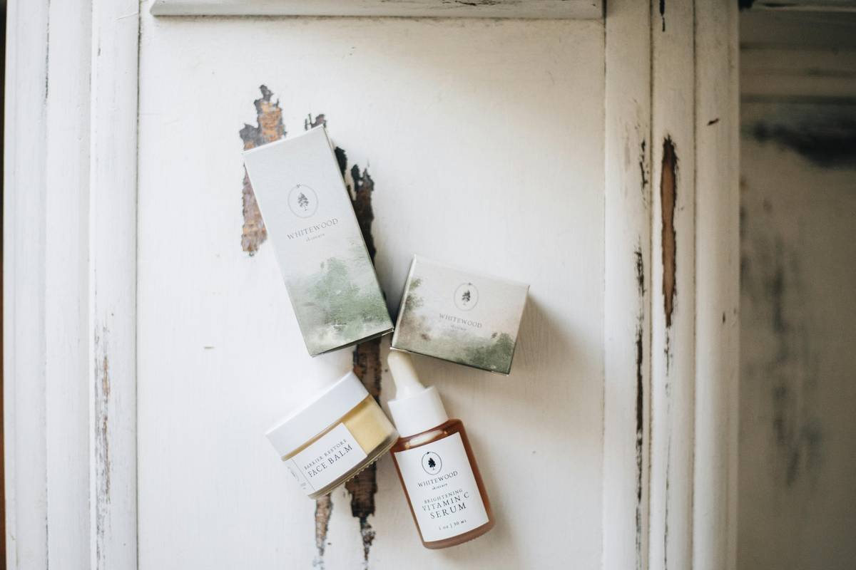 Hydrating Face Balm: Your Skin’s Secret Weapon Against Dryness, Flaking, and Makeup Meltdowns