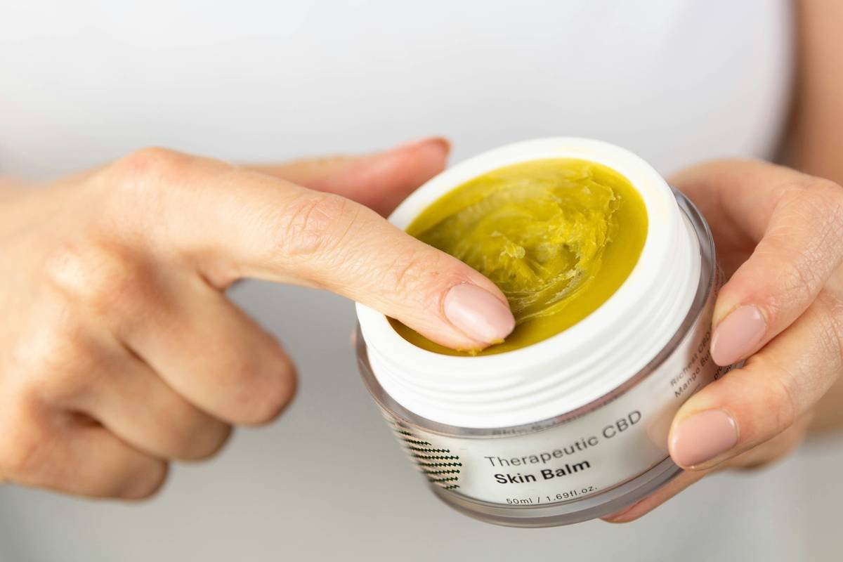 Deep Moisture Balm: Your Skin’s Emergency Rescue for Dry, Flaky Chaos