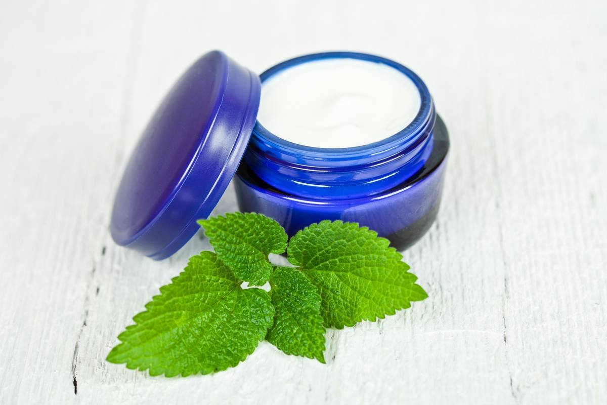Why Your Skin is Begging for an Organic Moisturizing Balm (And How to Pick the Right One)